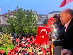 Altnova'da cokulu kutlama